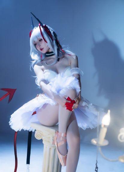 憋尿play小说_迅雷1080