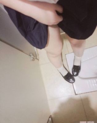 免费国产黄网站在线观看视频_国语版完整版