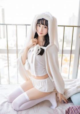 亚洲AV久久爆乳一区二区_HD日本电影在线
